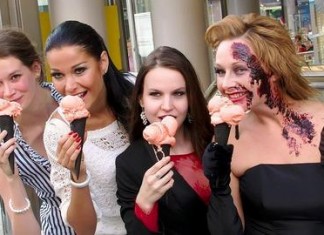 HalloweenBall Eis – das kommt doch in die Tüte!