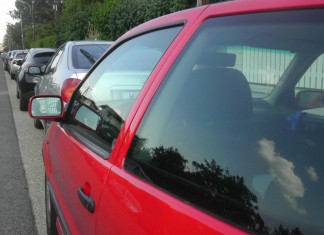 U1 Leopoldau. Blechlawine vs gähnende Leere“