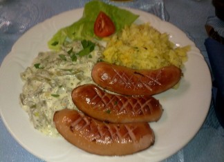 Prost, Mahlzeit im Gasthaus Schlingermarkt. Die Böhm war da!