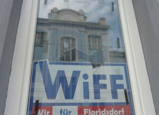 Vandalenakt gegen das WIFF Büro. Chicago in Floridsdorf.