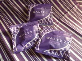 WALTZ 7 verspricht: Duschtabs machen Duschen zum Erlebnis WALTZ 7_(c)stebo (2)